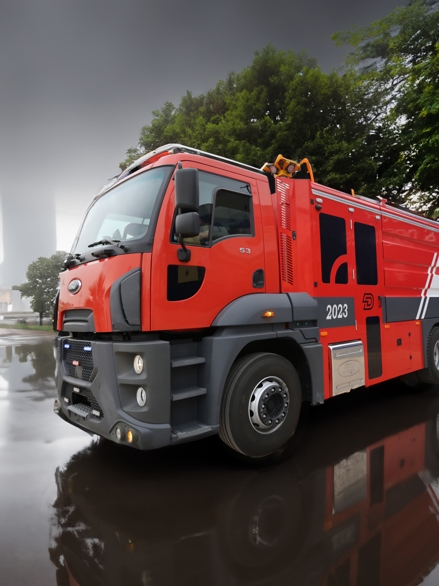 Chray Dusara 2024 Firefighting Truck ar the Park