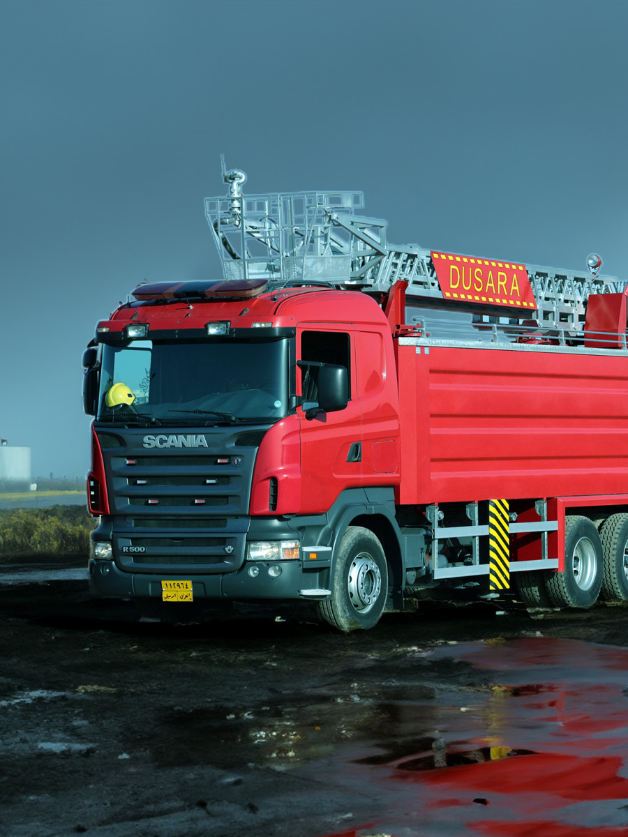 Dusara aerial truck field